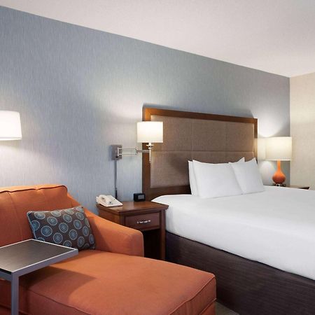 Hotel Wingate By Wyndham St Louis Airport à Saint Ann Extérieur photo