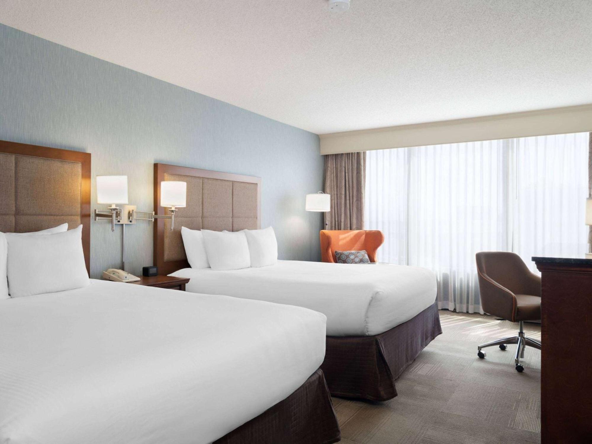 Hotel Wingate By Wyndham St Louis Airport à Saint Ann Extérieur photo