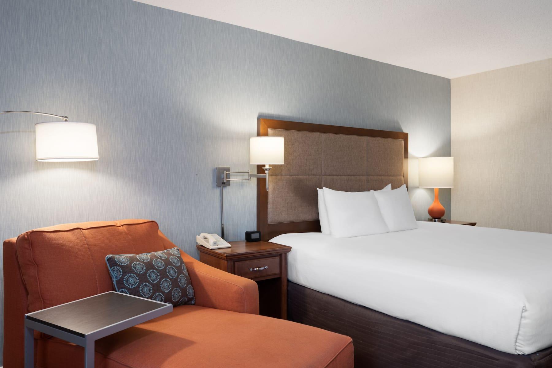 Hotel Wingate By Wyndham St Louis Airport à Saint Ann Extérieur photo
